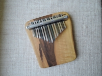 Kalimba 17 tónů ořešák