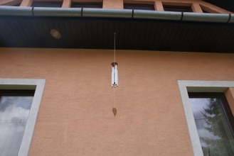 Flétnohra pro záhon růží