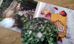 ŽenaZemě Petra Adámková CD
